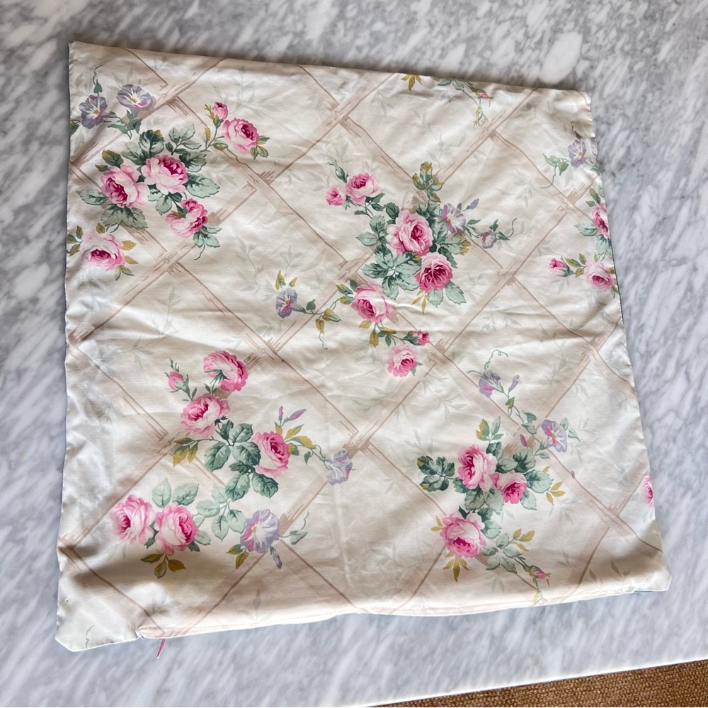 Handmade Patchwork Heart Quilt Pillowcase 19”x19” - Picture 3 of 4